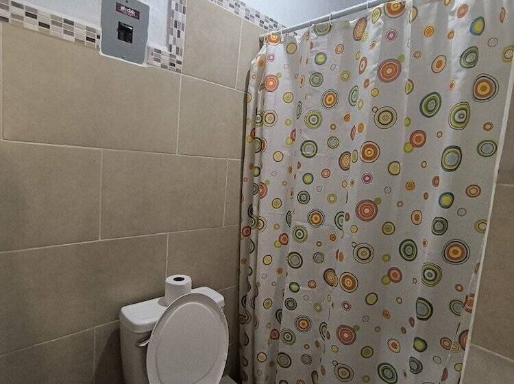 پانسیون Hostal Choja