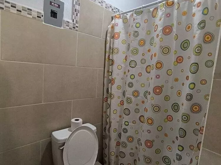 پانسیون Hostal Choja