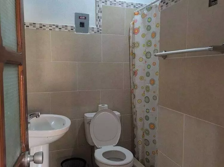 پانسیون Hostal Choja