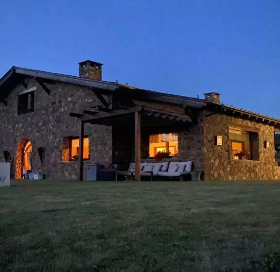 ベッドアンドブレックファースト Ca L’andreu Suites