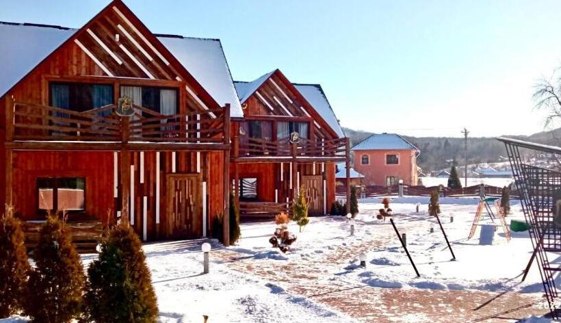 Otel Four Seasons In Carpathians