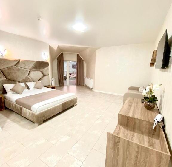 Otel Four Seasons In Carpathians