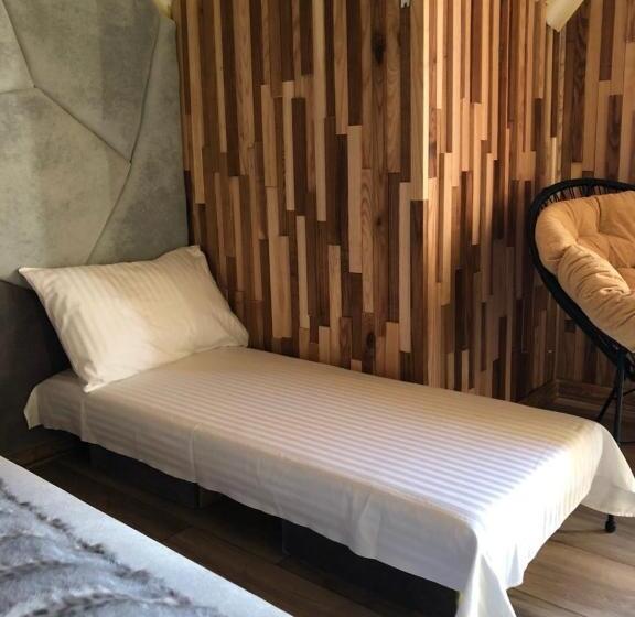 Otel Four Seasons In Carpathians