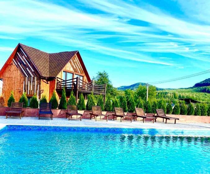 Otel Four Seasons In Carpathians