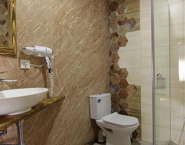 Otel Four Seasons In Carpathians