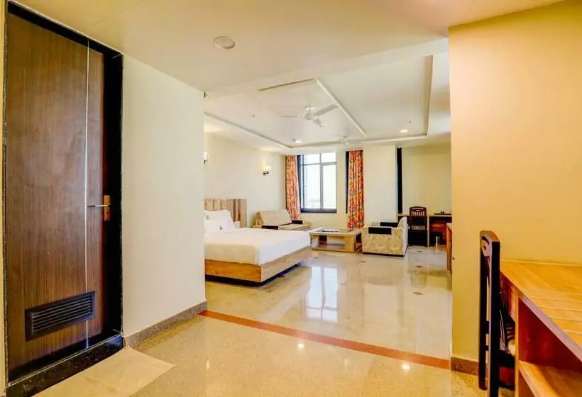 Hotel Myspace Shree Nanda