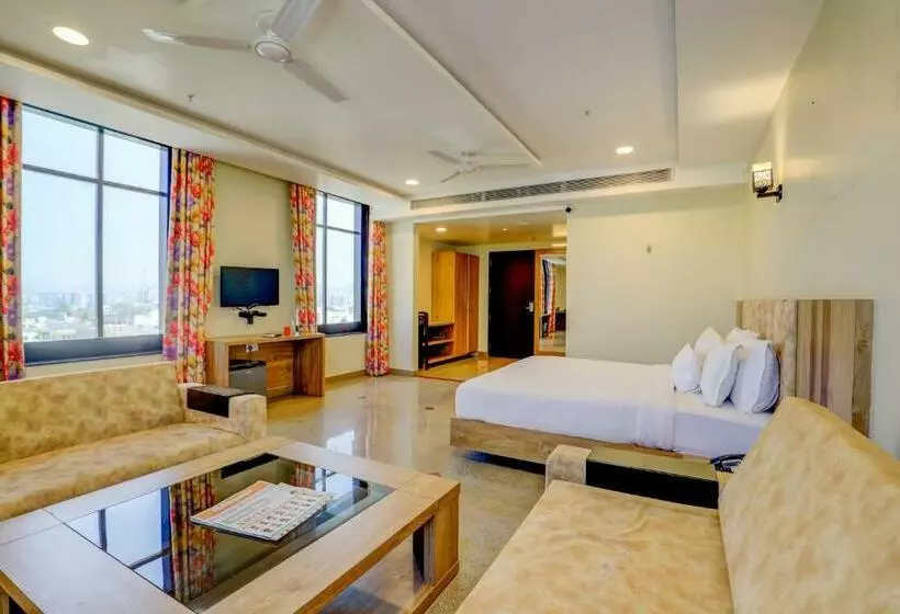 Hotel Myspace Shree Nanda