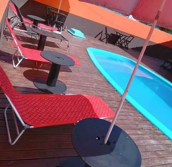 Majatalo Pousada Fênix,com Piscina  250 Metros Da Praia