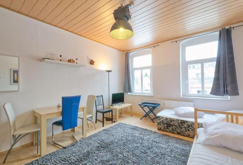 Общежитие Ef29 Zimmer Am Busbahnhof