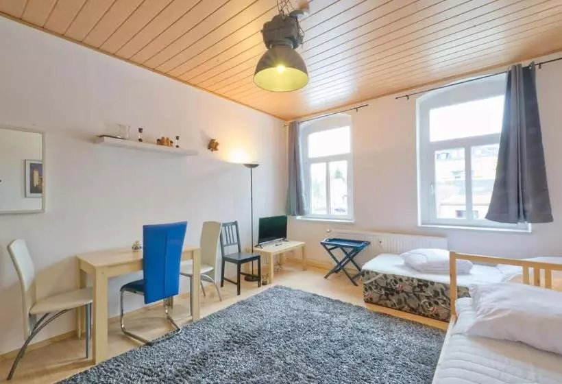 ユースホステル Ef29 Zimmer Am Busbahnhof