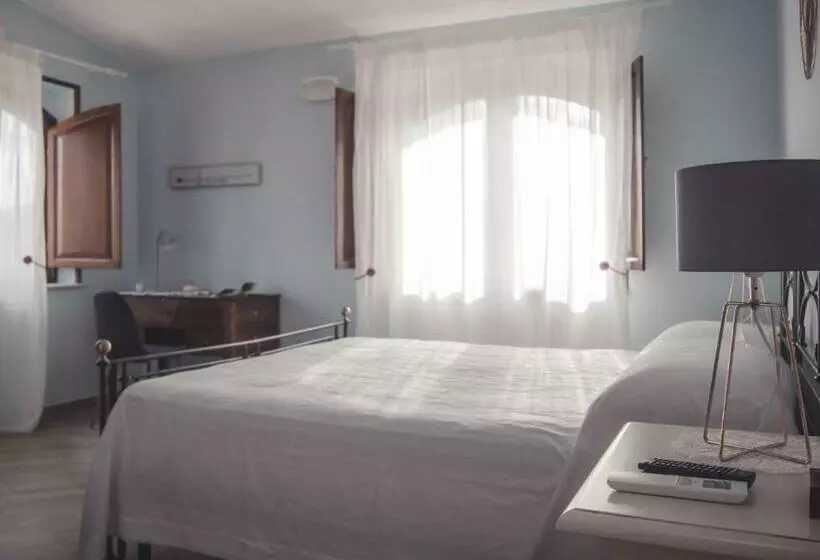 ホテル Agriturismo Ragozzino / De Marco