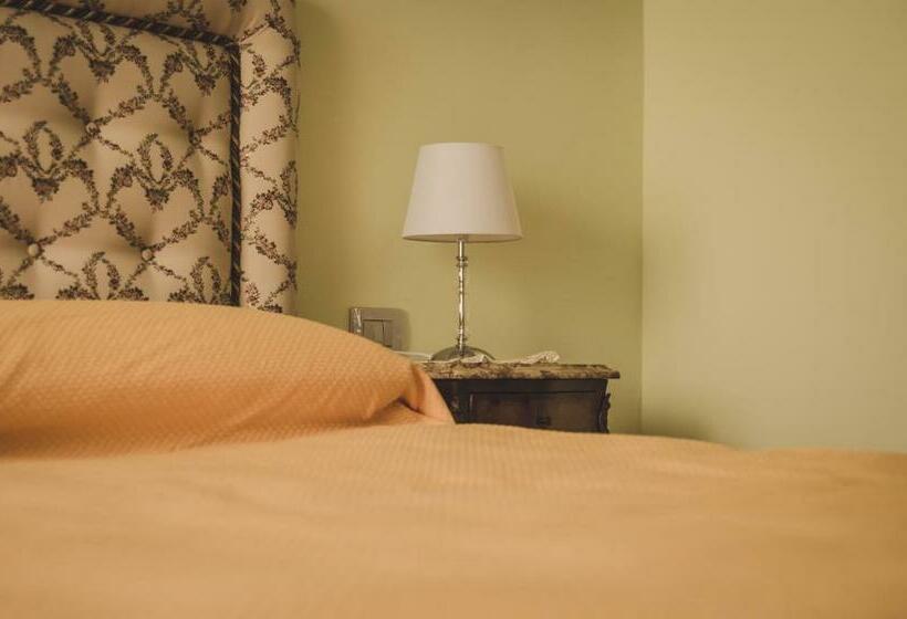 ホテル Agriturismo Ragozzino / De Marco