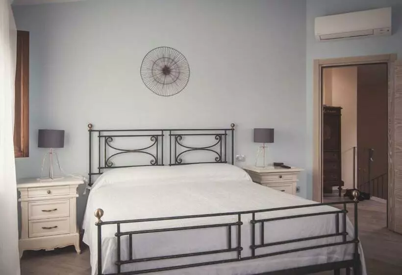 ホテル Agriturismo Ragozzino / De Marco