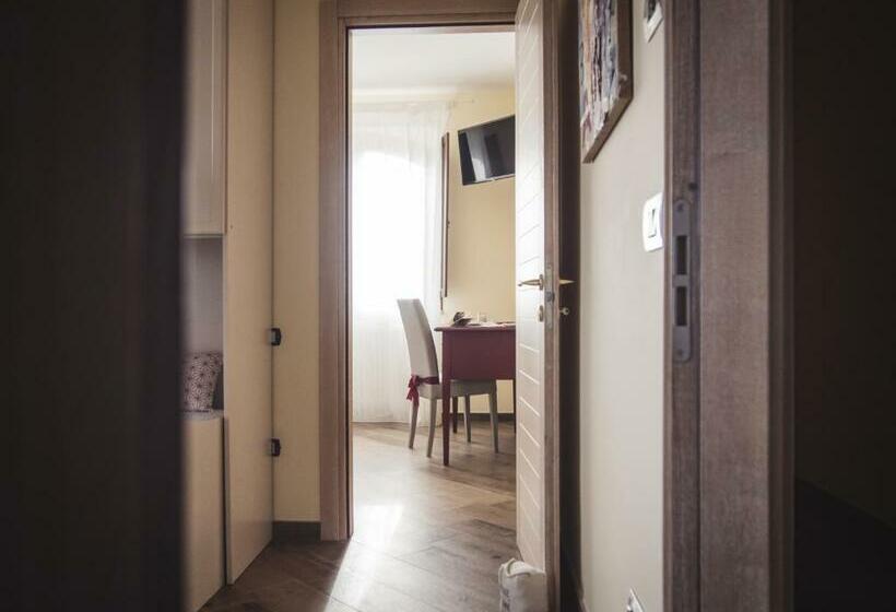 ホテル Agriturismo Ragozzino / De Marco