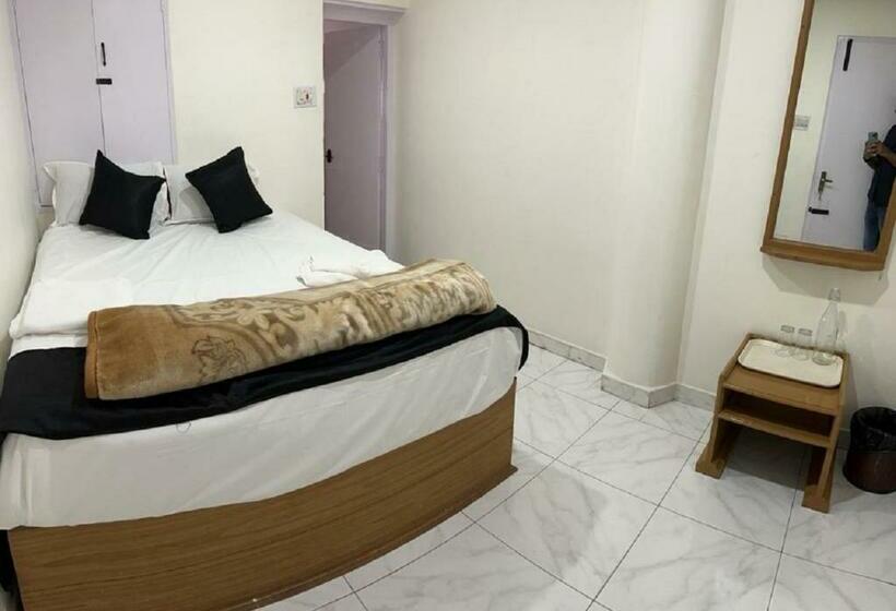 Welbeck Inn By Lexstays