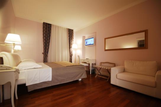 호텔 Albergo Centrale San Ginesio