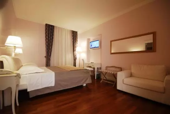 호텔 Albergo Centrale San Ginesio