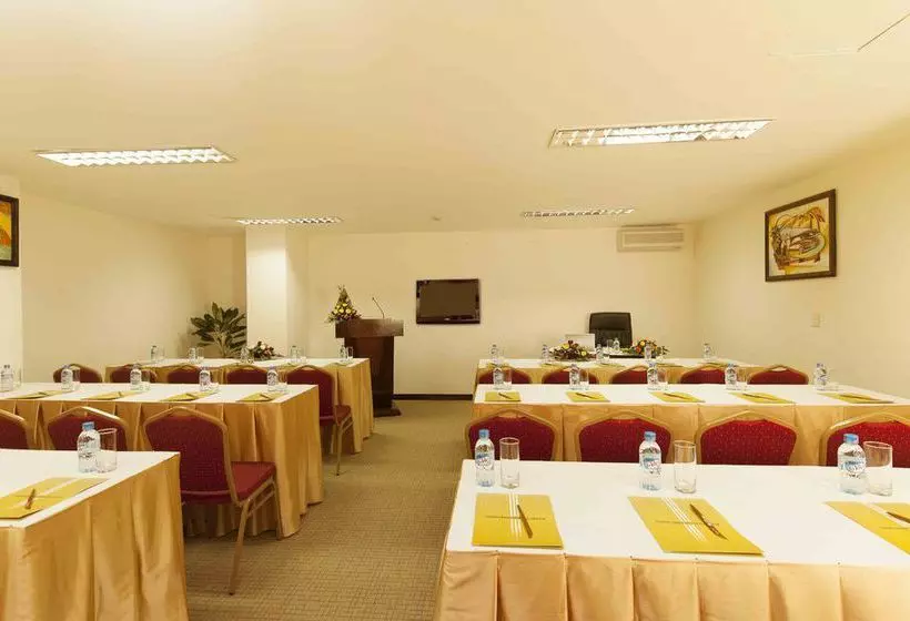 ホテル Ttc   Tan Binh