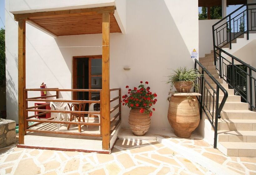 Отель Classic Apartments