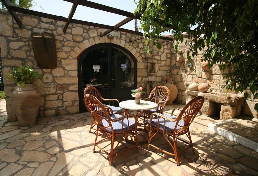 Отель Classic Apartments