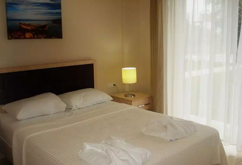 酒店 Corendon Iassos Modern