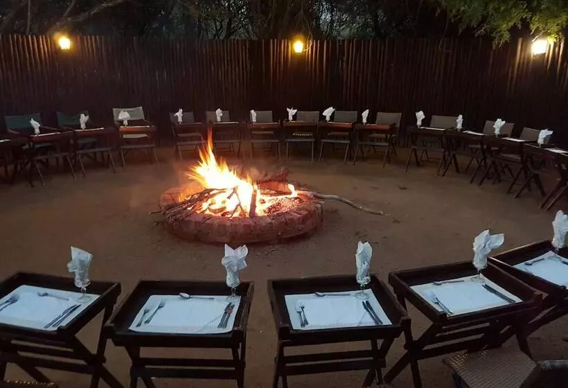 ホテル Ditholo Game Lodge