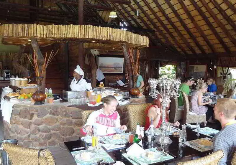 ホテル Ditholo Game Lodge