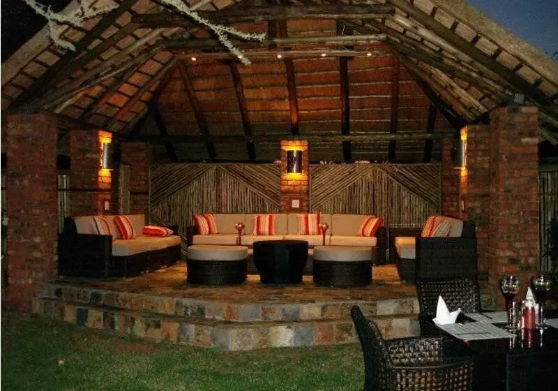 ホテル Ditholo Game Lodge