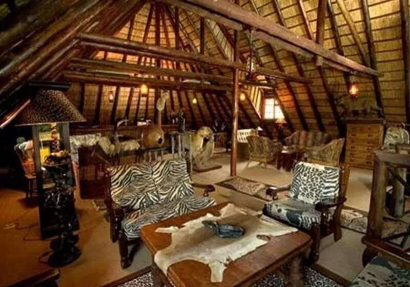 ホテル Ditholo Game Lodge