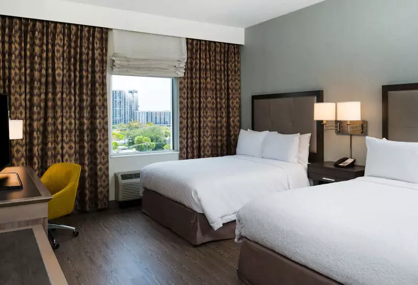 호텔 Hampton Inn & Suites Miami Wynwood Design District