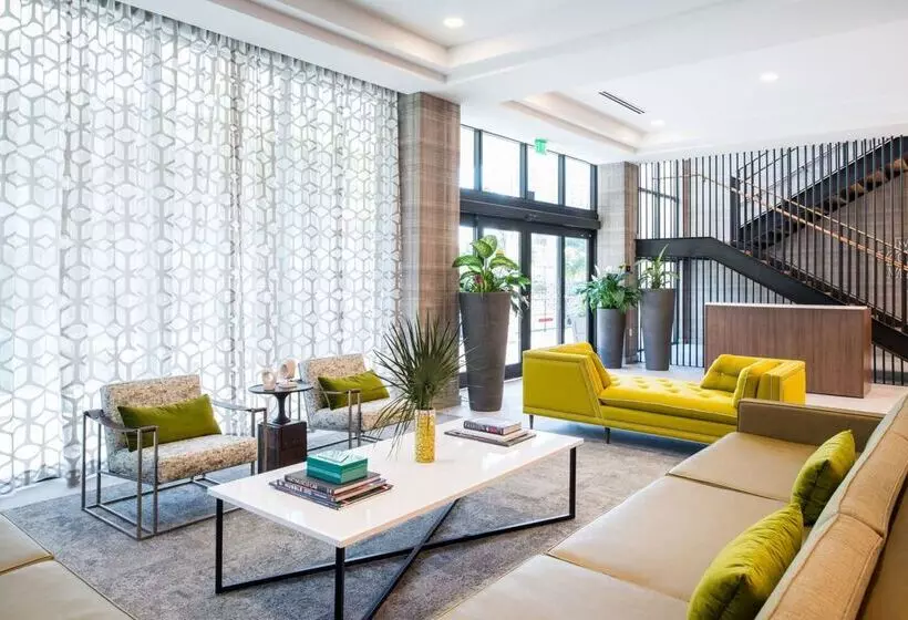 호텔 Hampton Inn & Suites Miami Wynwood Design District