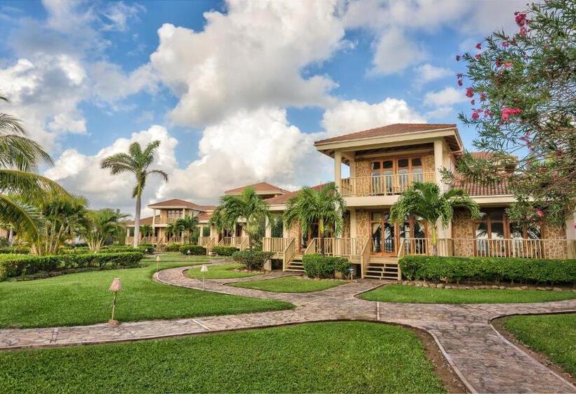 ホテル Hopkins Bay Belize a Muy'Ono Resort
