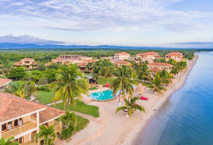 ホテル Hopkins Bay Belize a Muy'Ono Resort