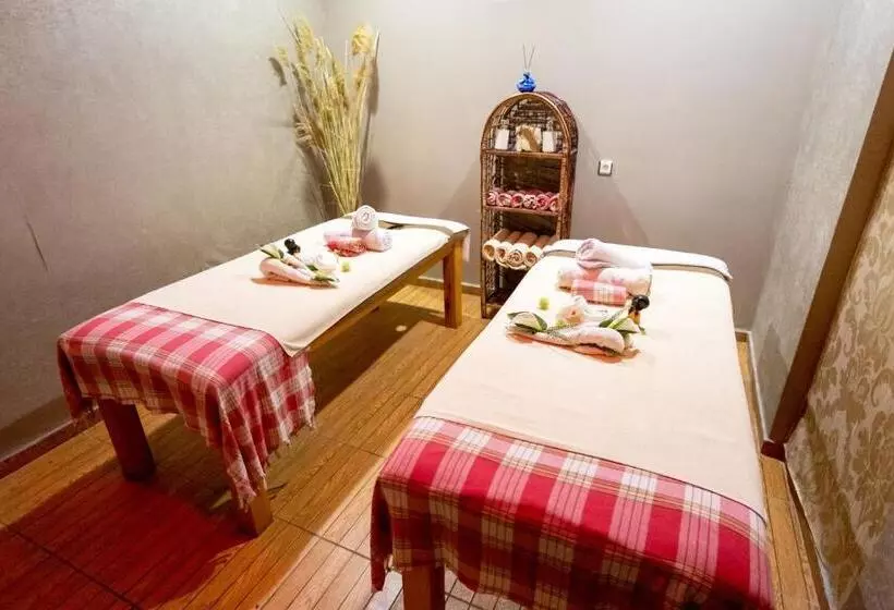 Hotel Le Monde Beach Resort & Spa