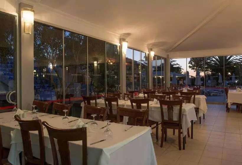 Hotel Le Monde Beach Resort & Spa