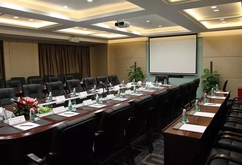 هتل Modern Classic