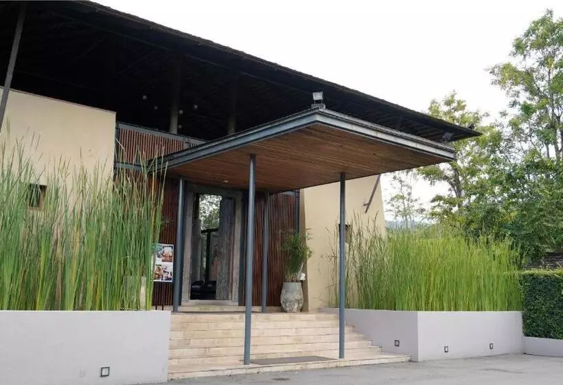 Hotelli Muthi Maya Forest Pool Villa Resort