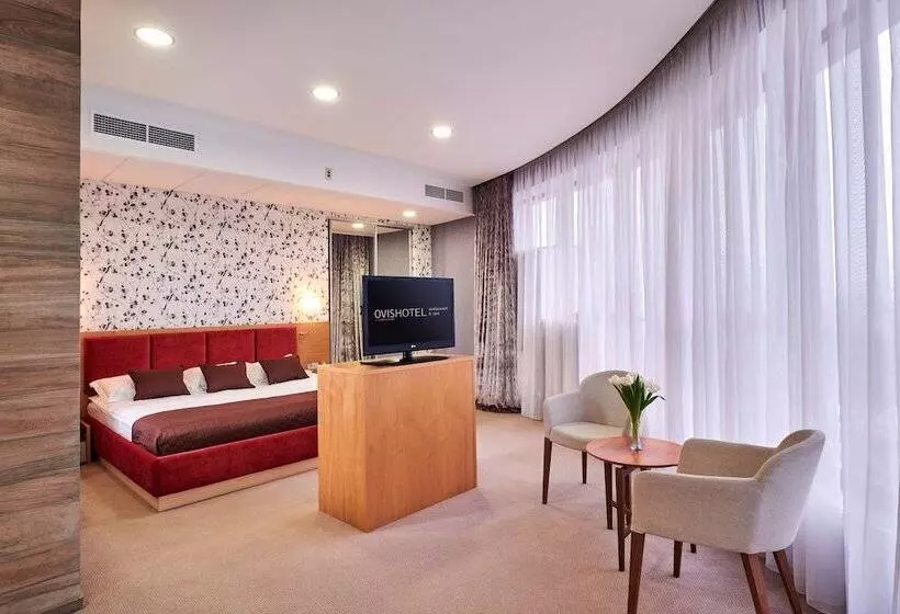 هتل Ovis