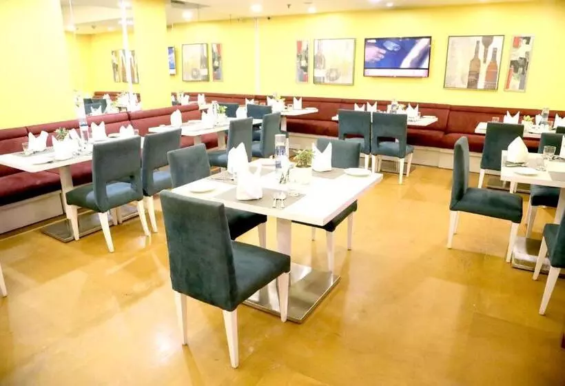 酒店 Sarovar Portico Naraina,