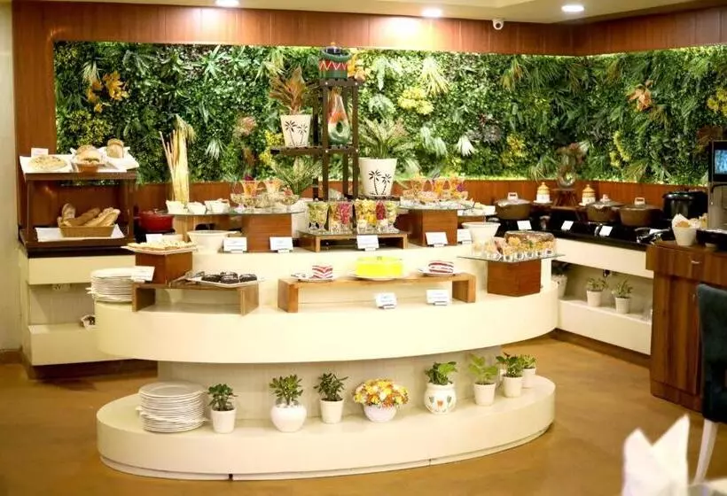 酒店 Sarovar Portico Naraina,