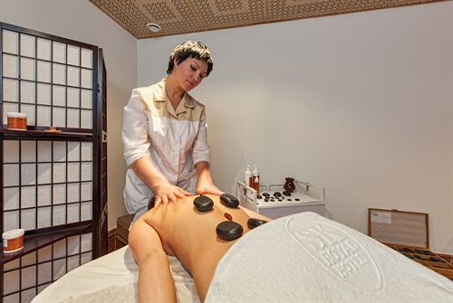 فندق Royal  Spa & Wellness