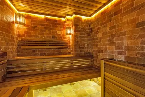 Отель Royal  Spa & Wellness