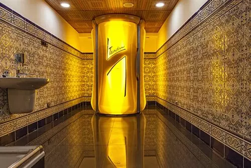 Отель Royal  Spa & Wellness