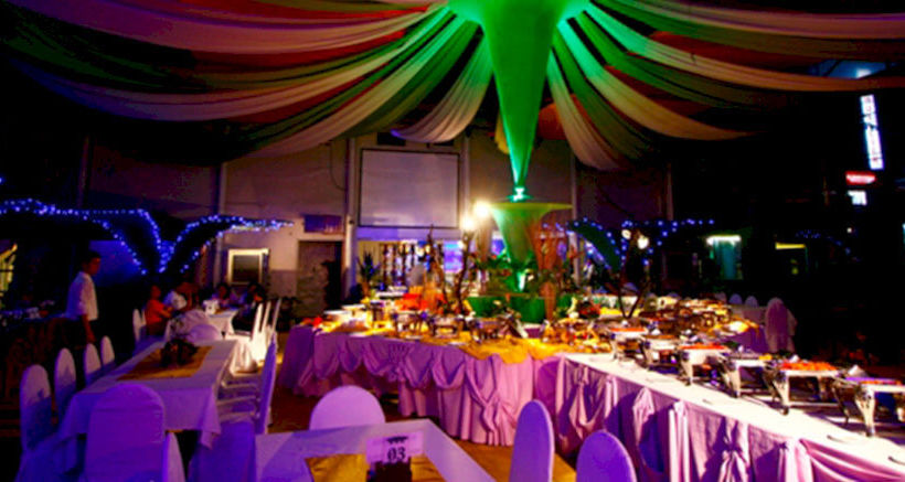 هتل Reddoorz Plus Near Mendoza Park