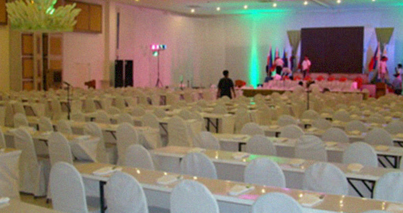 هتل Reddoorz Plus Near Mendoza Park