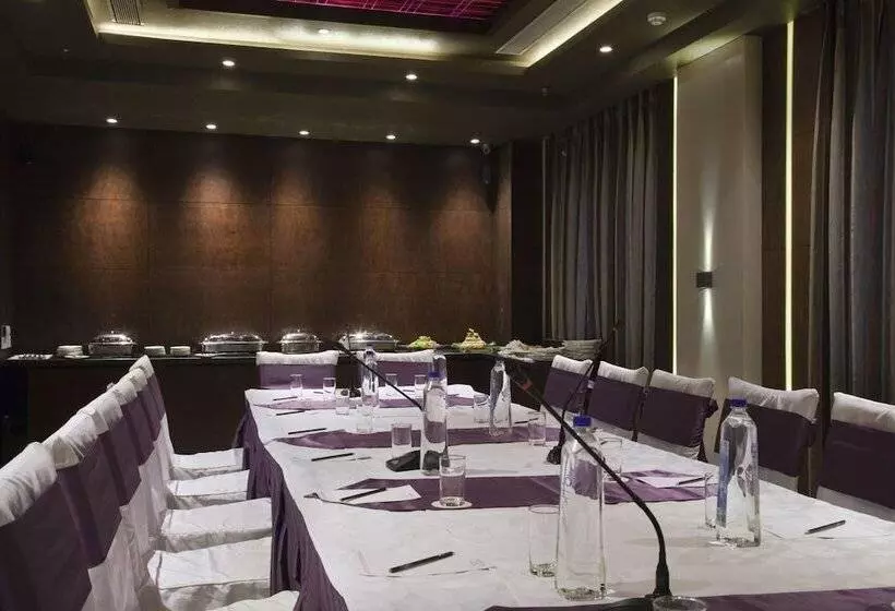 هتل The Fern Residency   Chandigarh