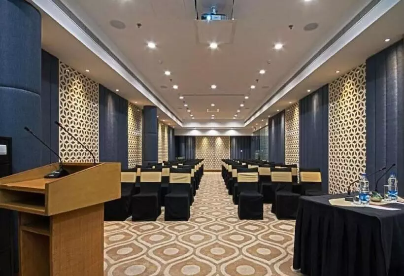 هتل The Fern Residency   Chandigarh