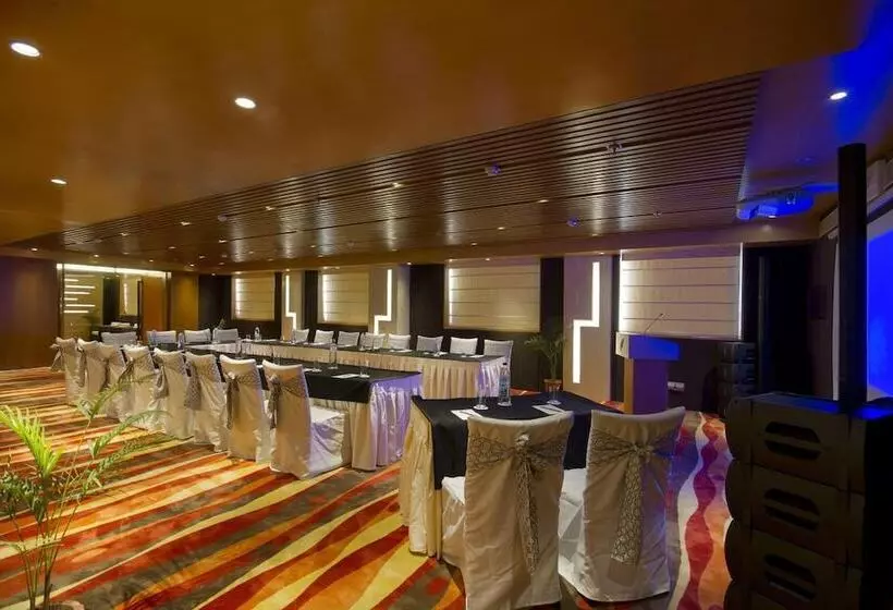 هتل The Fern Residency   Chandigarh