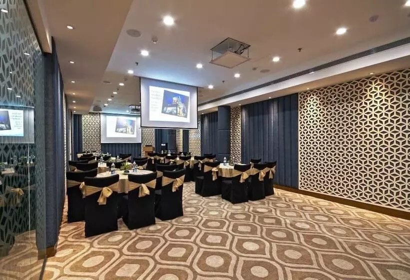 هتل The Fern Residency   Chandigarh