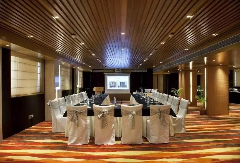 هتل The Fern Residency   Chandigarh